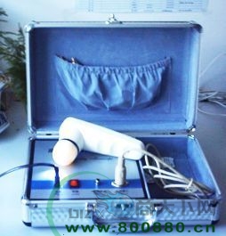 �}�F�\���z�y�x