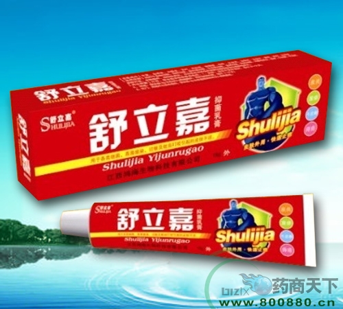 �������־����