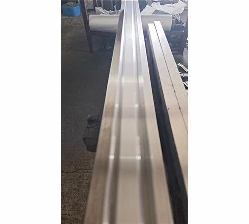 �Ͼ��΁��C(j��)е���޹�˾-�ۏ�?r��n)C(j��)��ģ����ͨ��